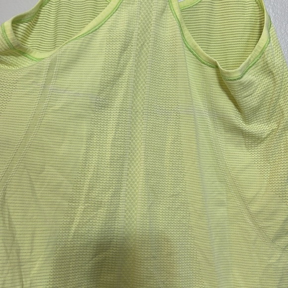 Lululemon Run: Swiftly Racerback
Wild Lime - Picture 5 of 6